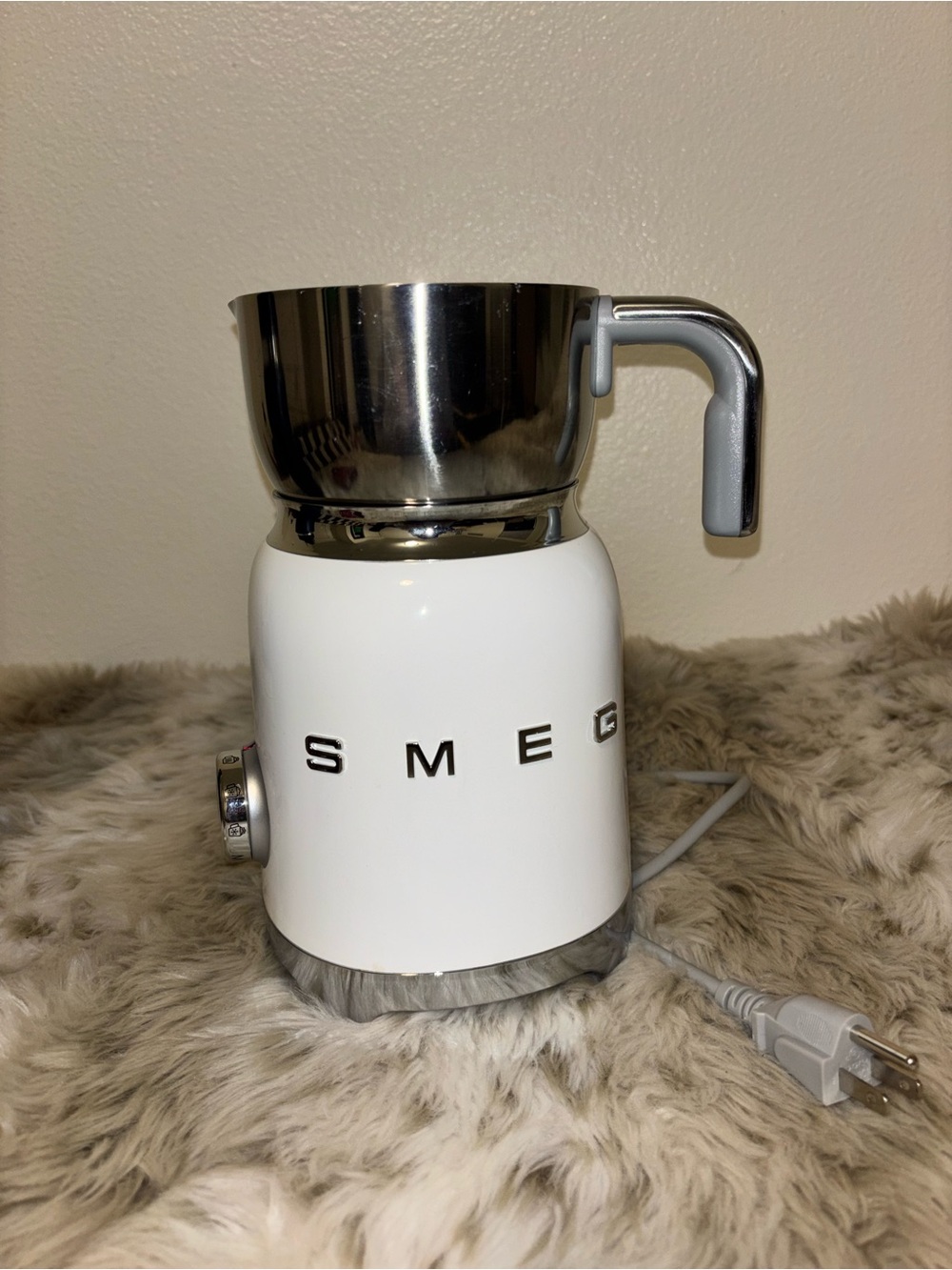 Smeg Milk Frother MFF11WHUS White NO LID